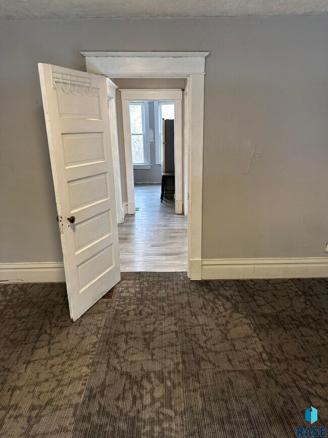 Foto del edificio - 714 S 1st Ave