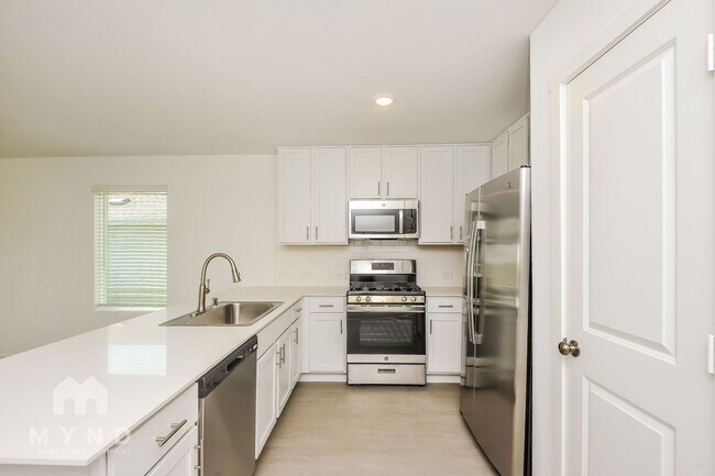 Foto del edificio - 2749 Mistwood Dr