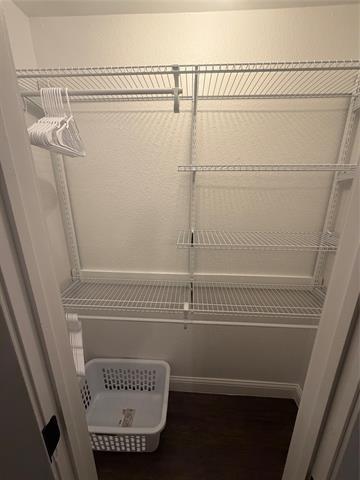 Foto del edificio - 7828 Cardinal Ct