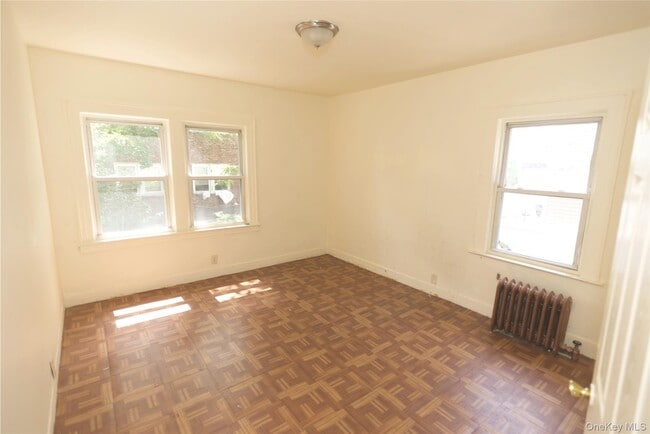 Building Photo - 6 Greendale Ave