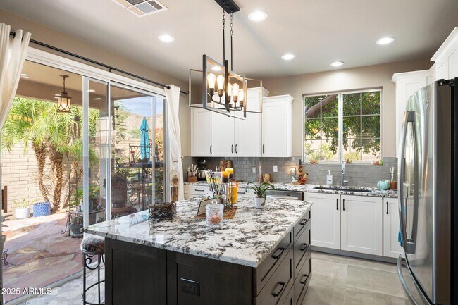Foto del edificio - 322 W Mountain Sage Dr