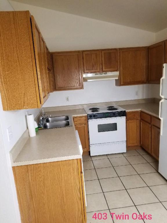 Foto del edificio - 403 Twin Oaks Kirbyville, MO 65679