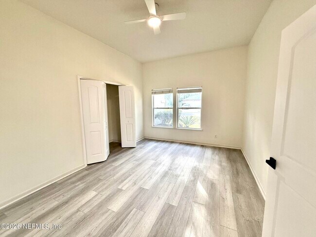 Foto del edificio - 897 Collinswood Dr