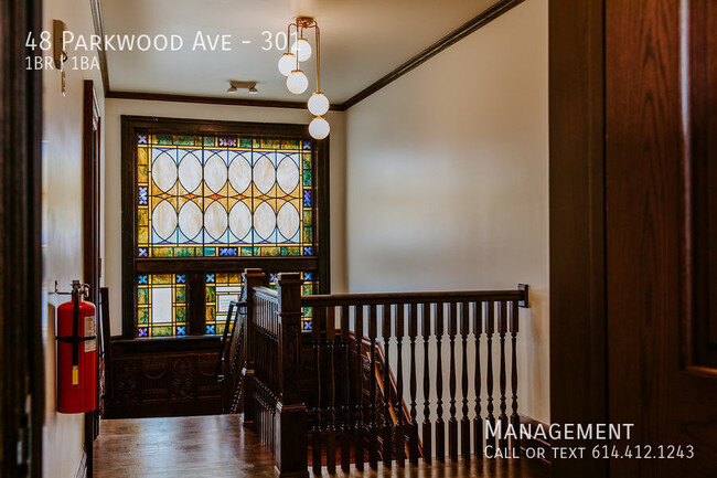 Foto del edificio - Parkwood HQ: Where History Meets Modern Li...