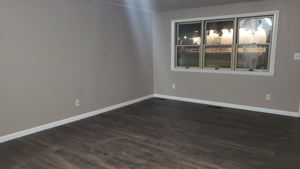 Foto principal - 900 E Sturgis St