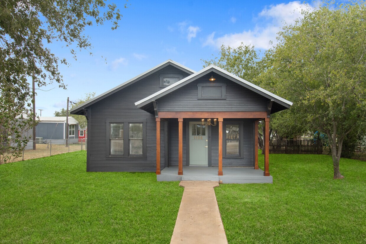 Foto principal - 1106 Simmons Ave
