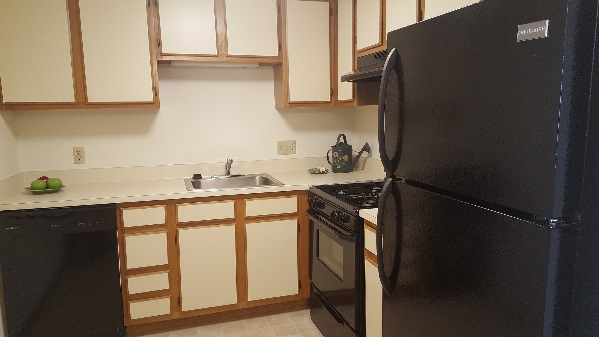 Cross Creek Apartments – photo 4