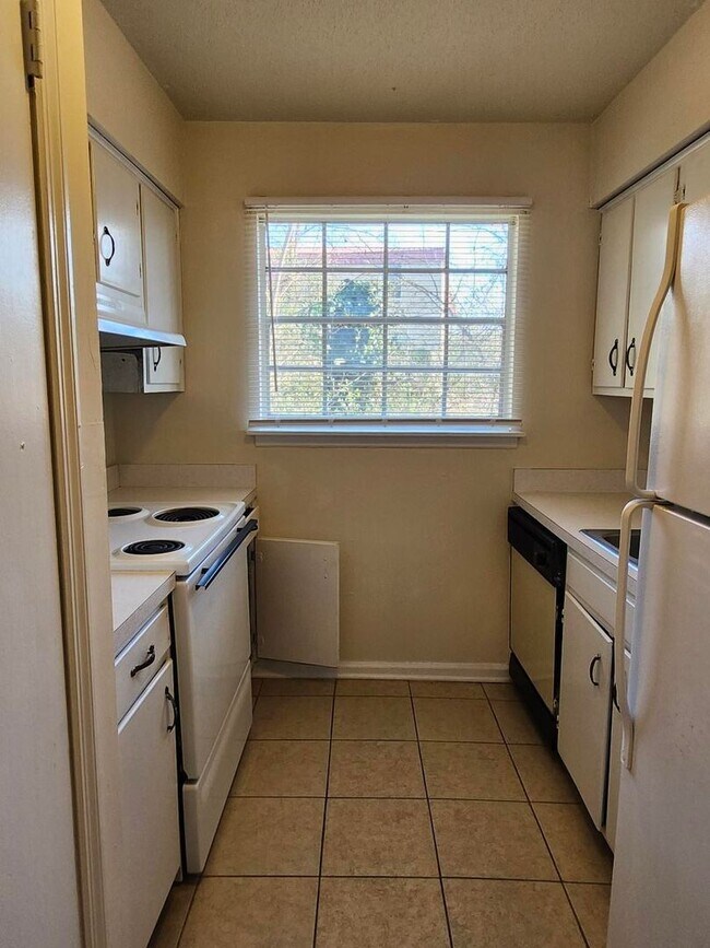 Foto del edificio - 4644-4648 Cary Lane