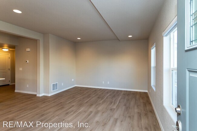 Building Photo - 3 br, 2.5 bath House - 6240 Felsite Gr.