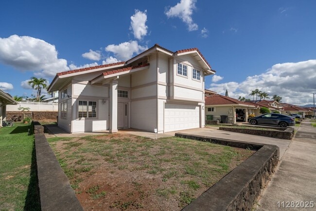 Building Photo - Golf Club Estates 3BR/2.5BA Available 12/16! (Waikele)