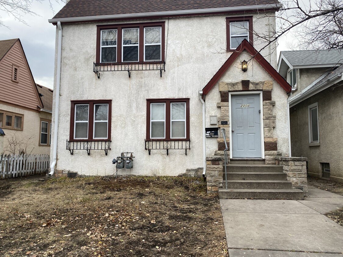 2104 Lowry Ave N Unit 1, Minneapolis, MN 55411 Apartments in