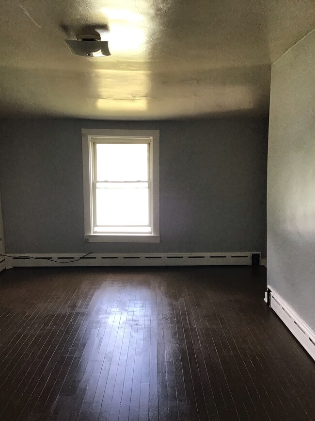 Foto del edificio - 270 W 7th St