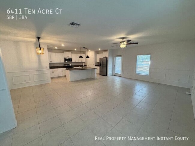 Building Photo - 6411 Ten Acre Ct