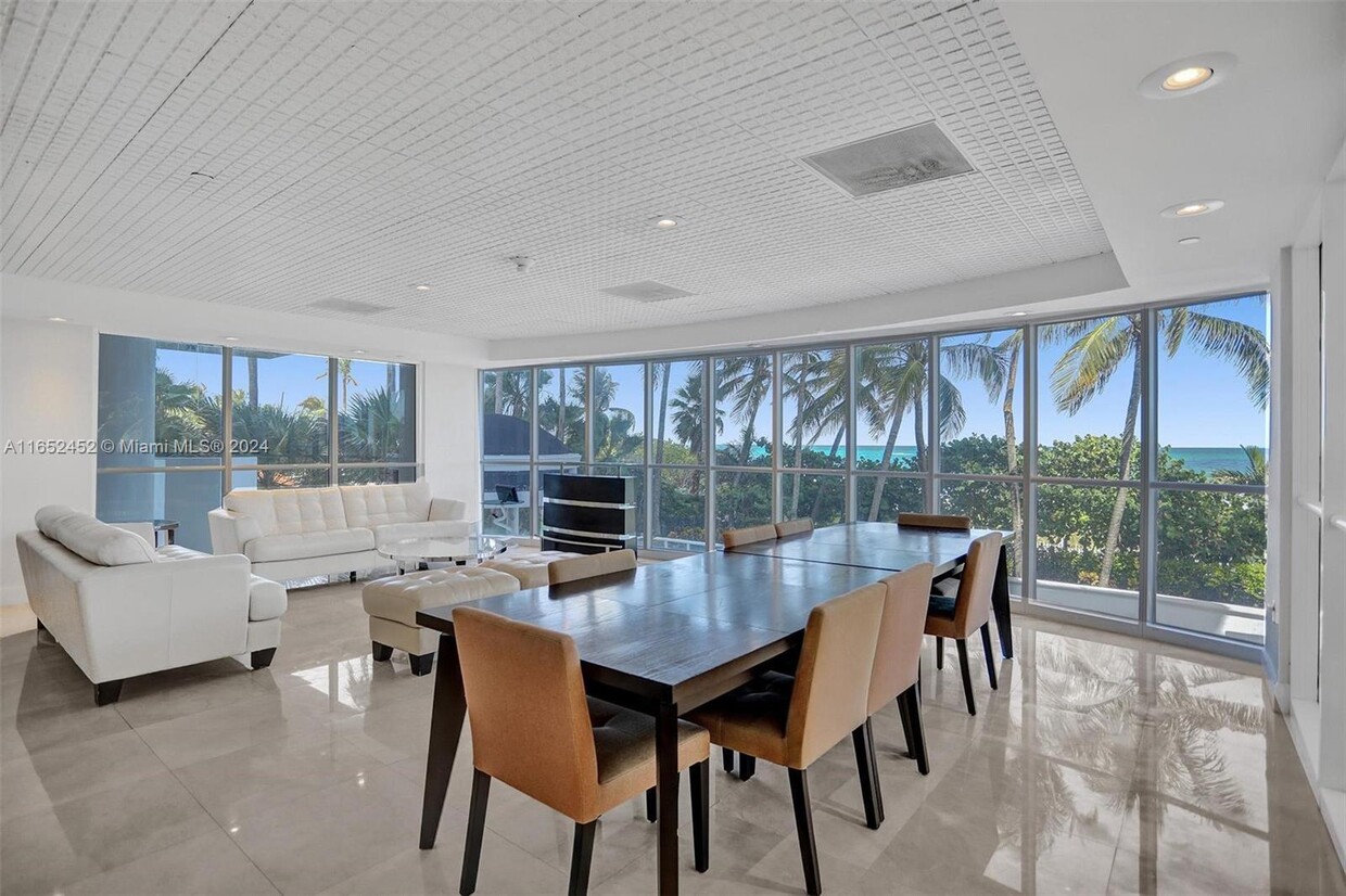 Foto principal - 4201 Collins Ave