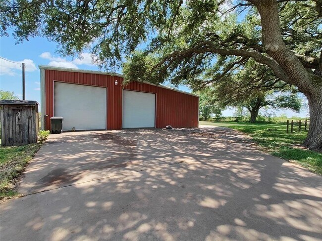 Building Photo - 7502 Katy Hockley Rd