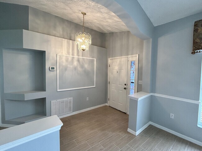 Building Photo - 475 Flounder Ave NE