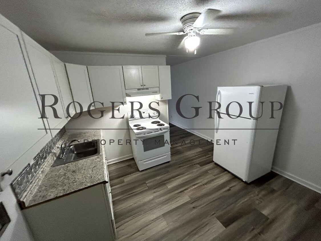 Primary Photo - #450 - 301-303 Mineral Springs Rd Duplex