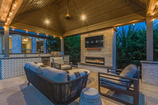 Foto del edificio - 10215 Blackenhurst Ln