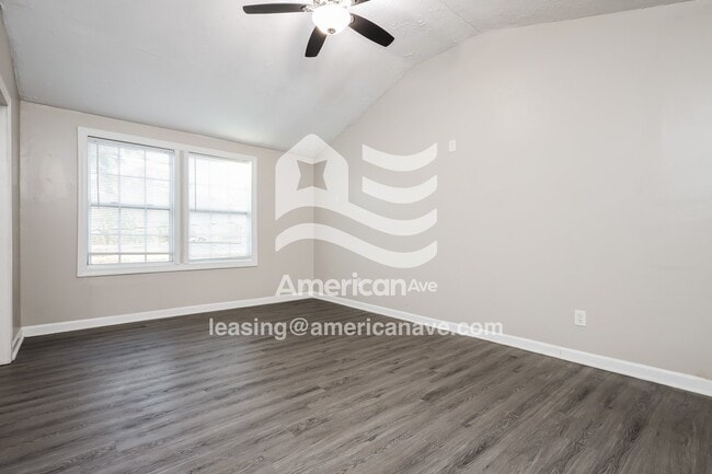 Foto del edificio - 721 Talley Ave