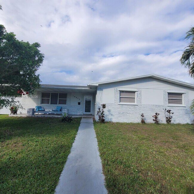 Building Photo - 19930 SW 118th Pl