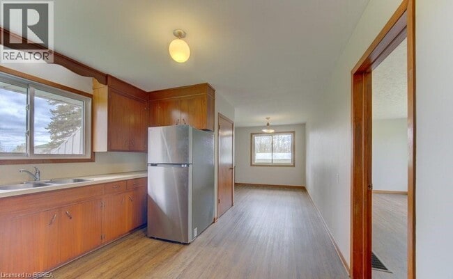 Building Photo - 149 Second Concession Rd