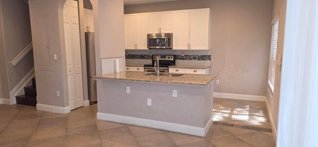 Building Photo - 219 Lake Monterey Cir