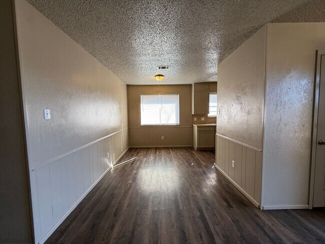 Foto del edificio - NorthWest Duplex