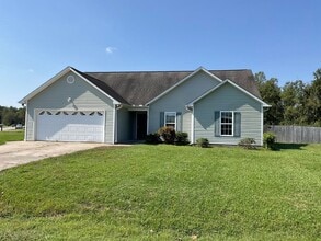 Building Photo - 201 Gold Leaf Ct