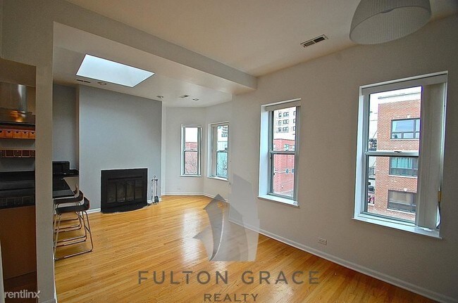 Foto del edificio - 1047 W Leland Ave