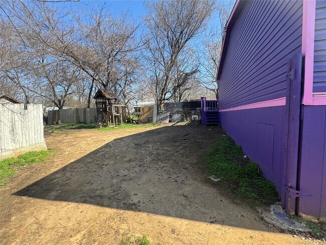 Foto del edificio - 404 W Cleveland St