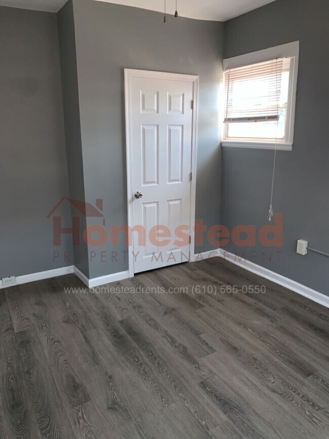 Foto del edificio - 4521 N 7th St