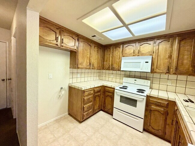 Foto del edificio - 3072 Colony Park Dr