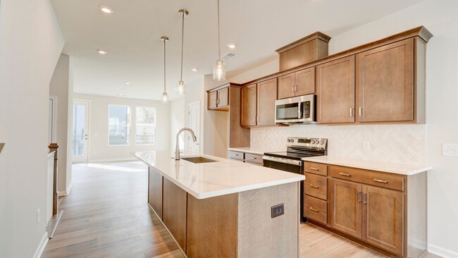 Building Photo - 5509 Swaling St