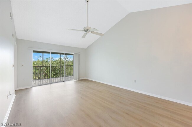 Foto del edificio - 3031 Sandpiper Bay Cir