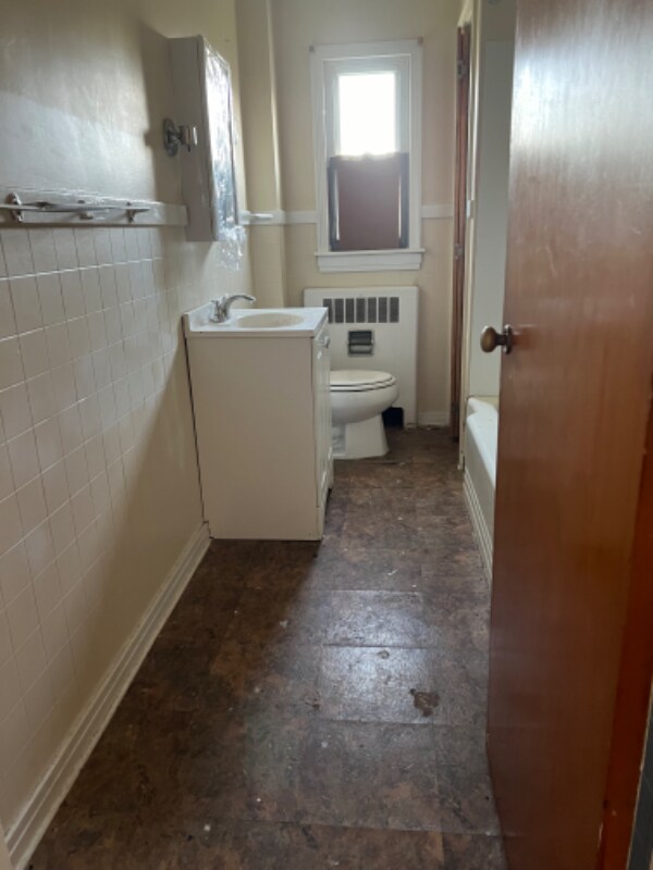 Foto del edificio - 1335 Linwood Ave