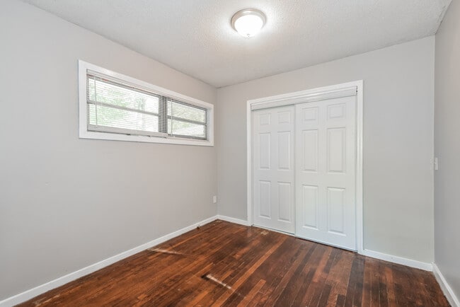 Foto del edificio - 1736 Morninglo Ln