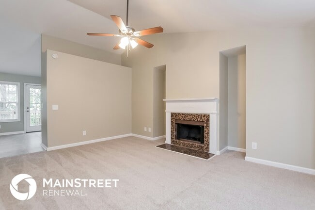 Building Photo - 6403 Harvester Cir