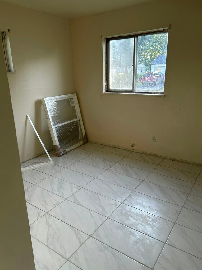 Foto del edificio - 1106 Rossiter Dr