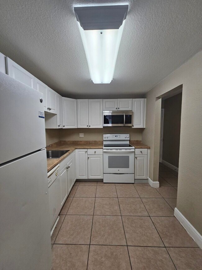 Foto del edificio - 4324 NW 9th Ave