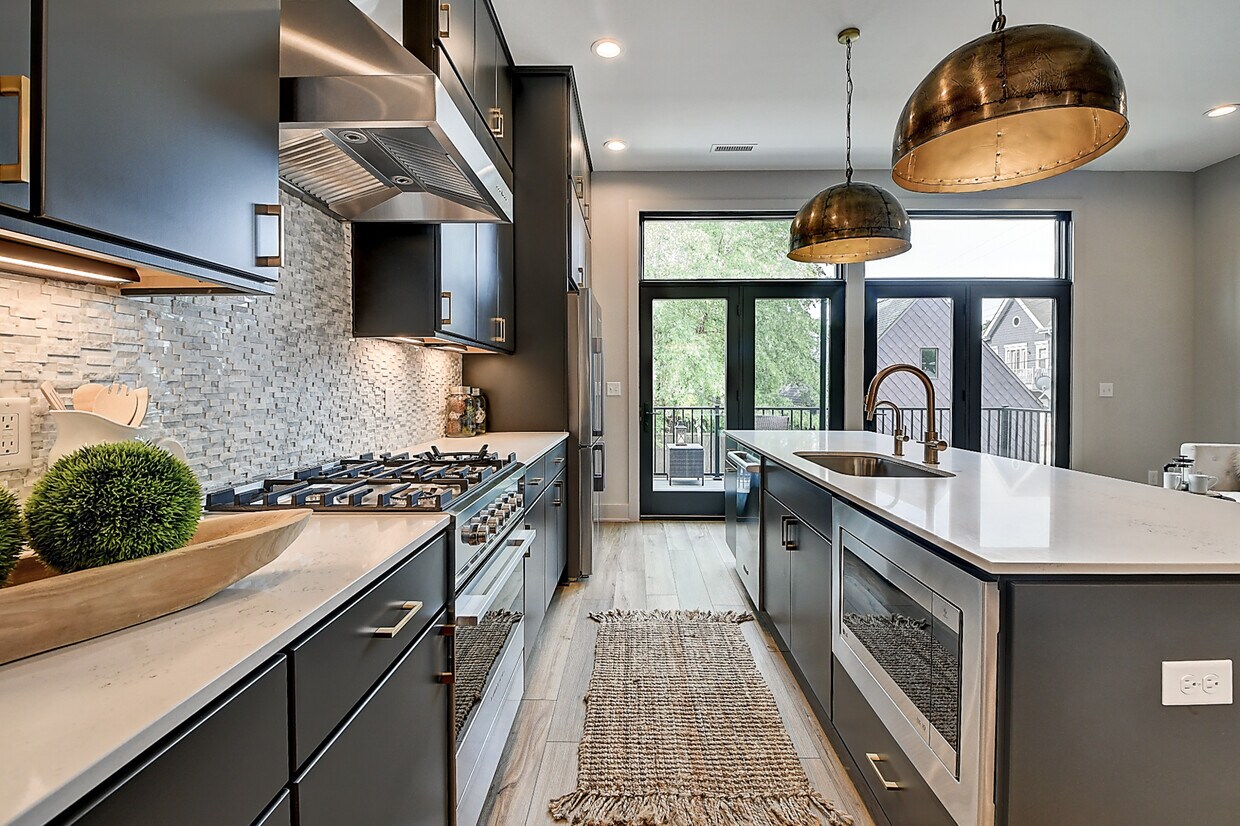 Foto principal - 721 E 16th St