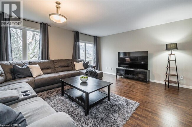 Photo du bâtiment - 42 Green Valley Dr