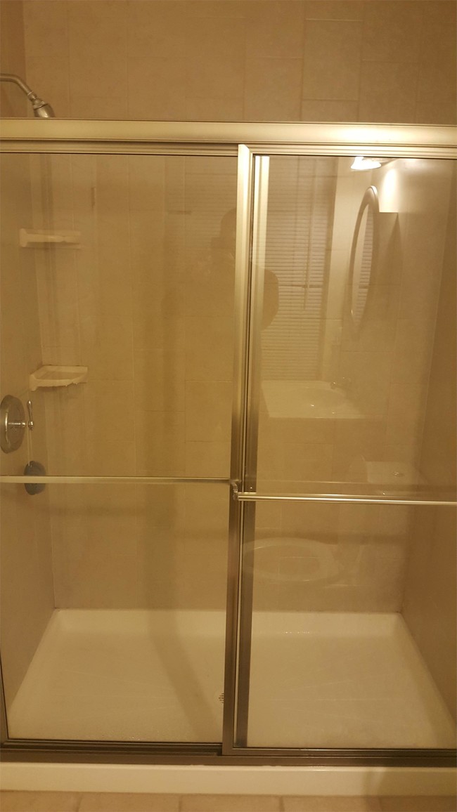 Foto del edificio - 1323 N Claymont St