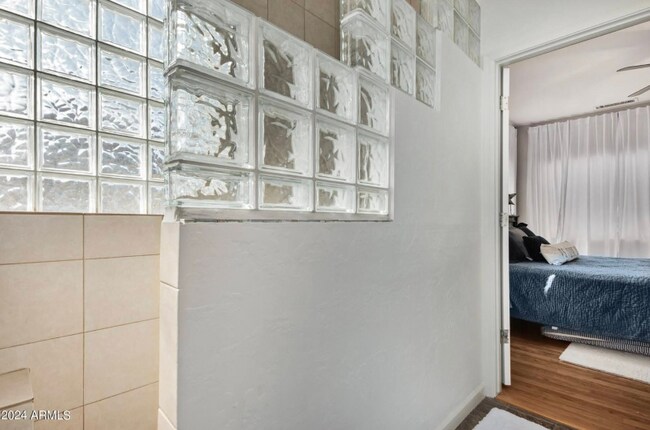 Foto del edificio - 697 W Oak Tree Ln