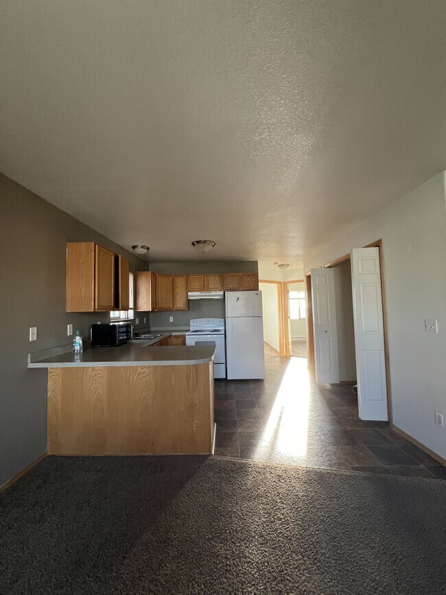 Foto del edificio - 906 E Main St