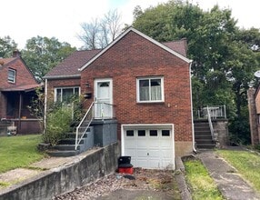 Building Photo - 115 Derby Way