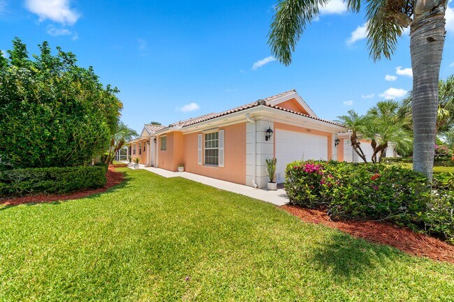 Building Photo - 10864 SW Elsinore Dr