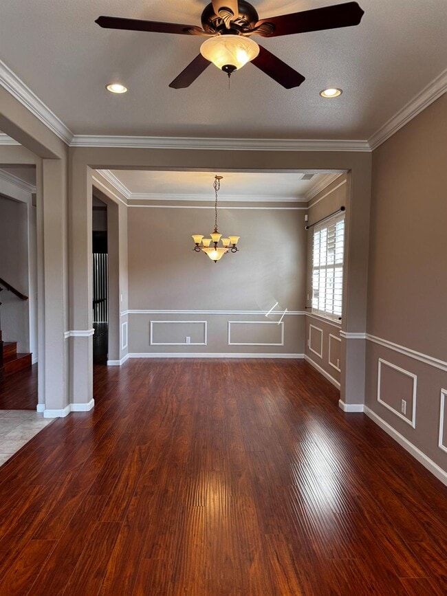 Building Photo - 3257 Lester Ave