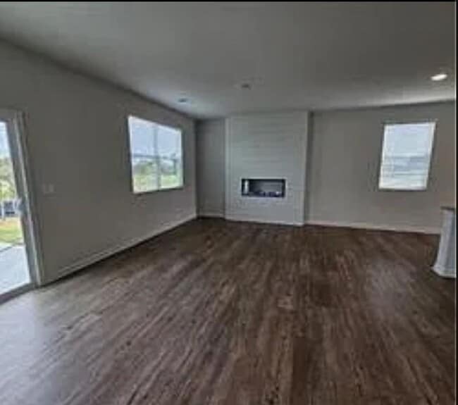 Building Photo - 5309 Melbourne Ln
