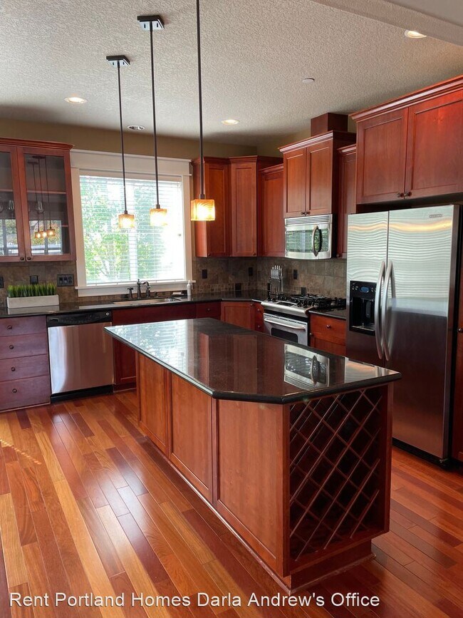 Foto del edificio - 2 br, 2.5 bath House - 9402 SE Causey Way