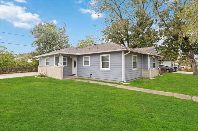 Building Photo - 6523 Cherrydale Dr